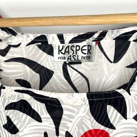 Vintage 90s Kasper abstract rose blouse square neck bold print petite S - Picture 6 of 6